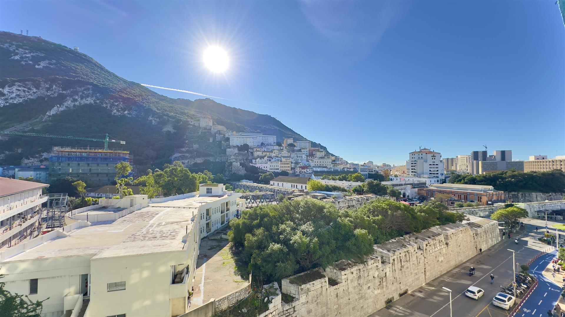 Image of Apartment - 3 Bedrooms - 1 Bathrooms for Rental in Marina Court-Gibraltar, Image 10